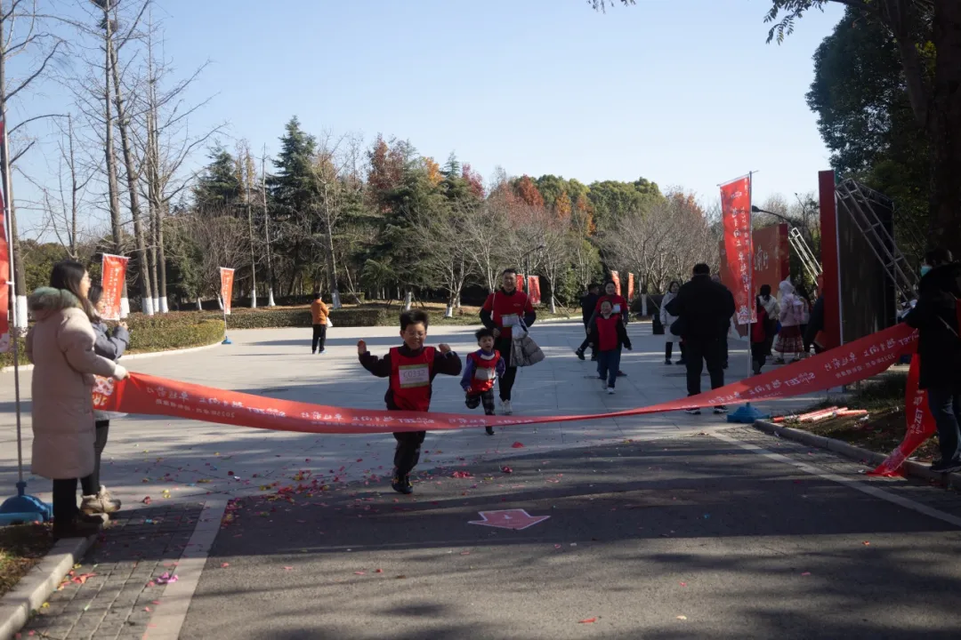 回望2024 启航2025 | AG贵宾会2025年度战略年会顺利召开